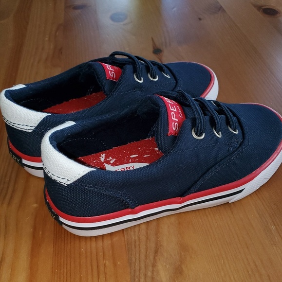 Sperry Other - *new* Sperry boat shoes, size 9T w/elastic laces